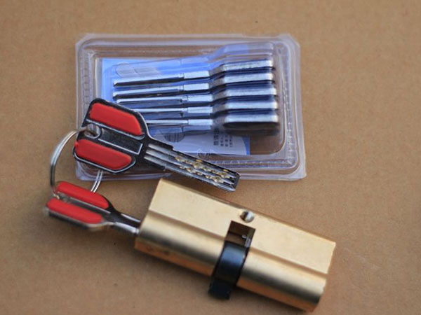 龙胜24小时上门开锁公司